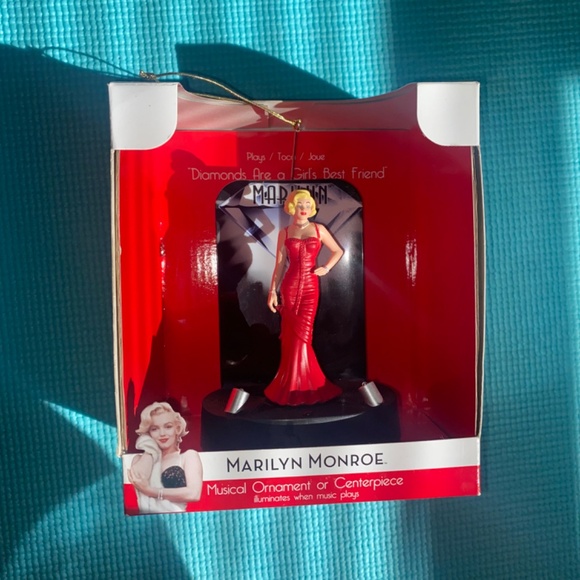 MARILYN MONROE Ornament Centrepiece Musical Light Up 2012 Collectors Decoration - Picture 3 of 9